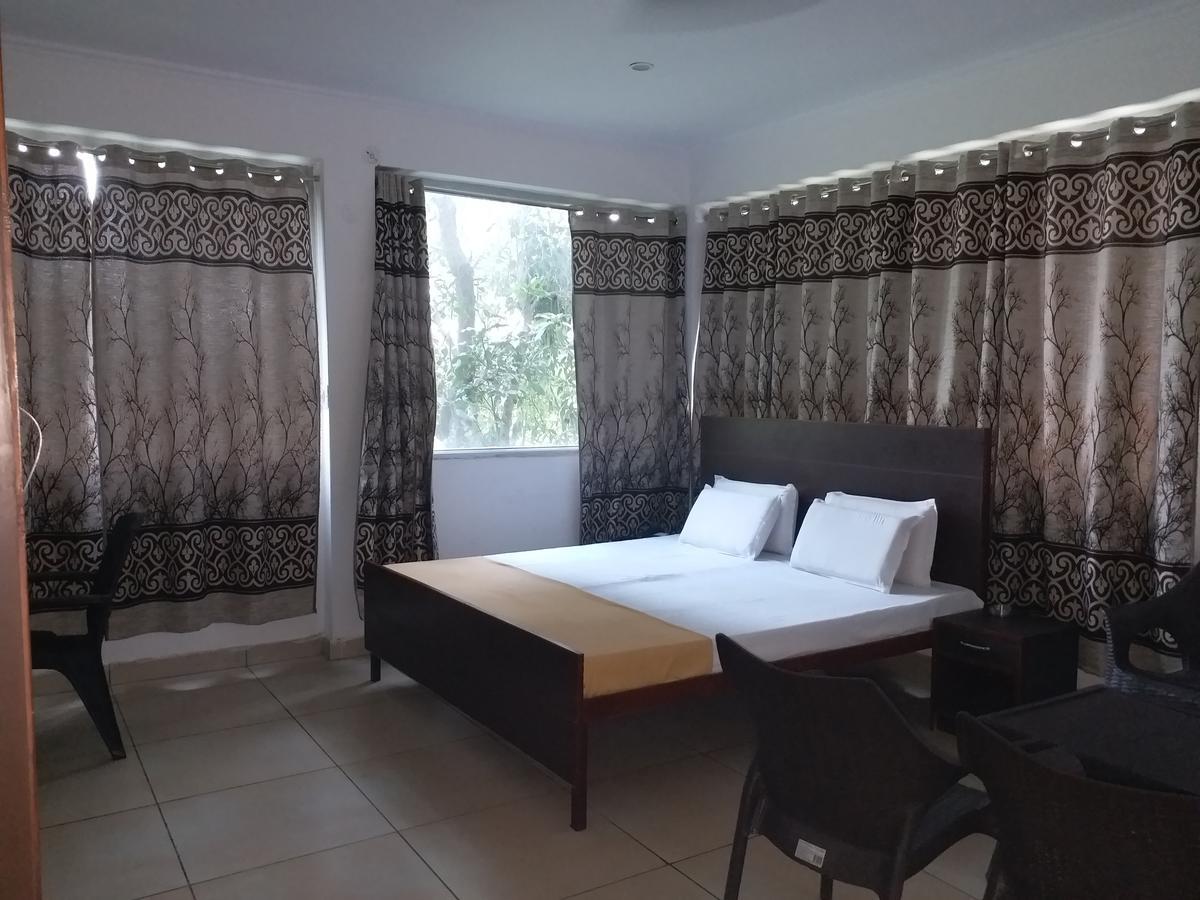 Krishna Hansraj Hotel Una  Buitenkant foto
