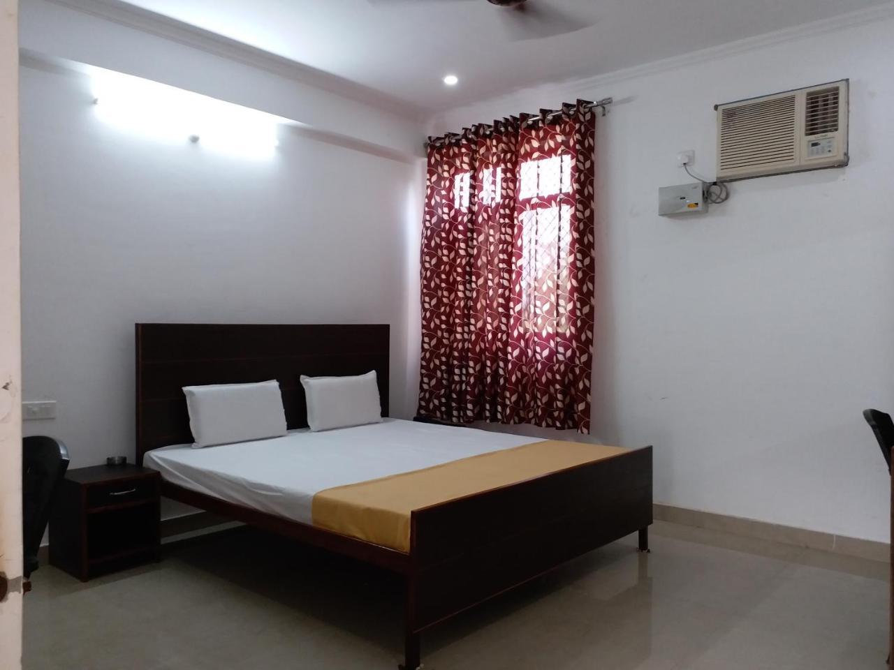 Krishna Hansraj Hotel Una  Buitenkant foto