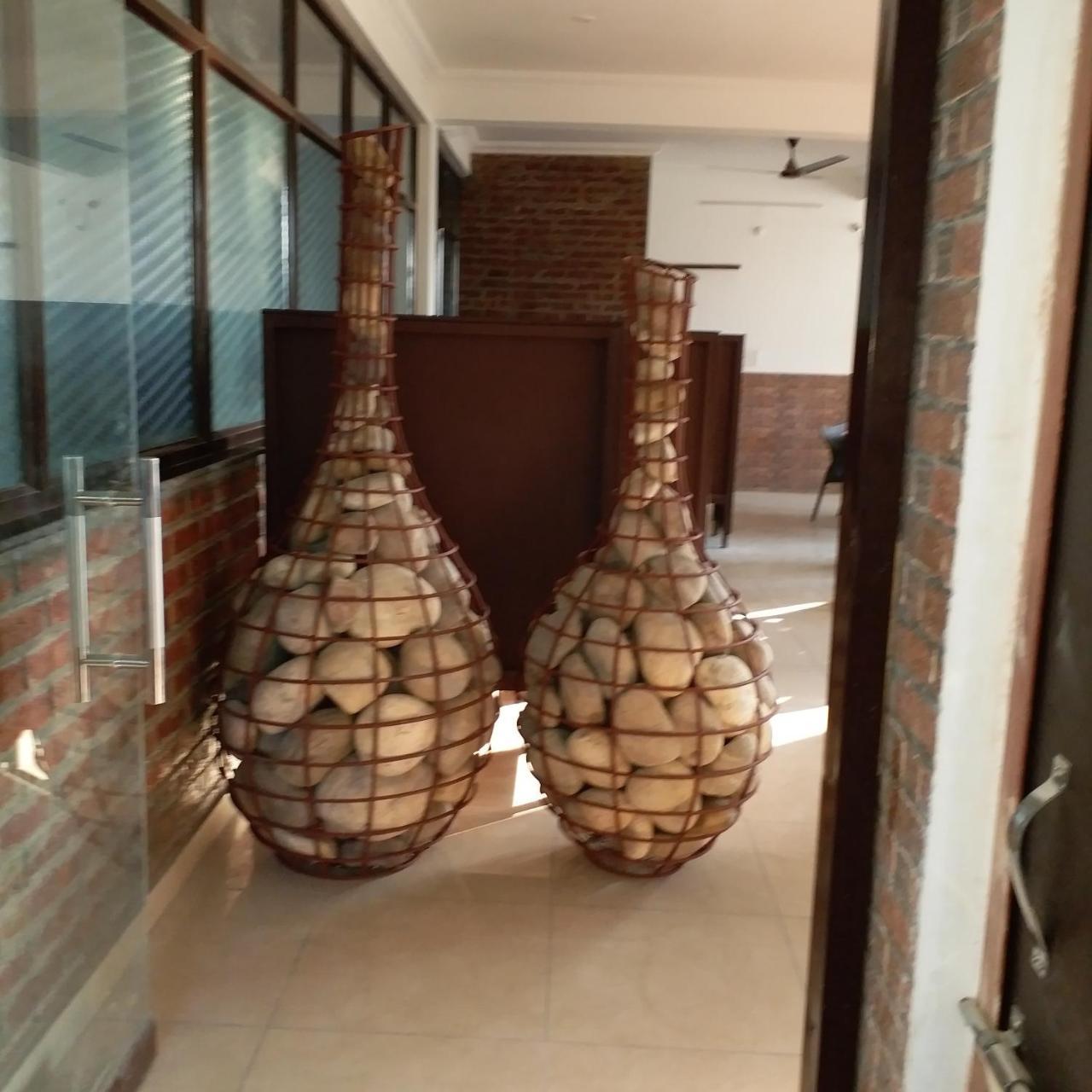 Krishna Hansraj Hotel Una  Buitenkant foto